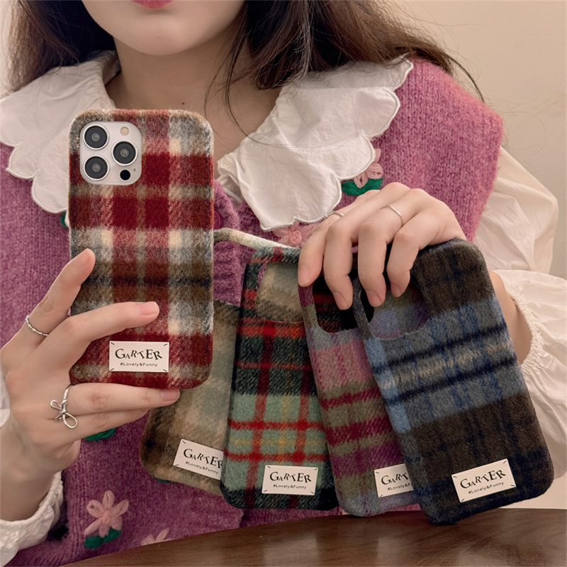 Phone Cases Cute Iphone 14 - Тканевый чехол с теплым клетчатым узором