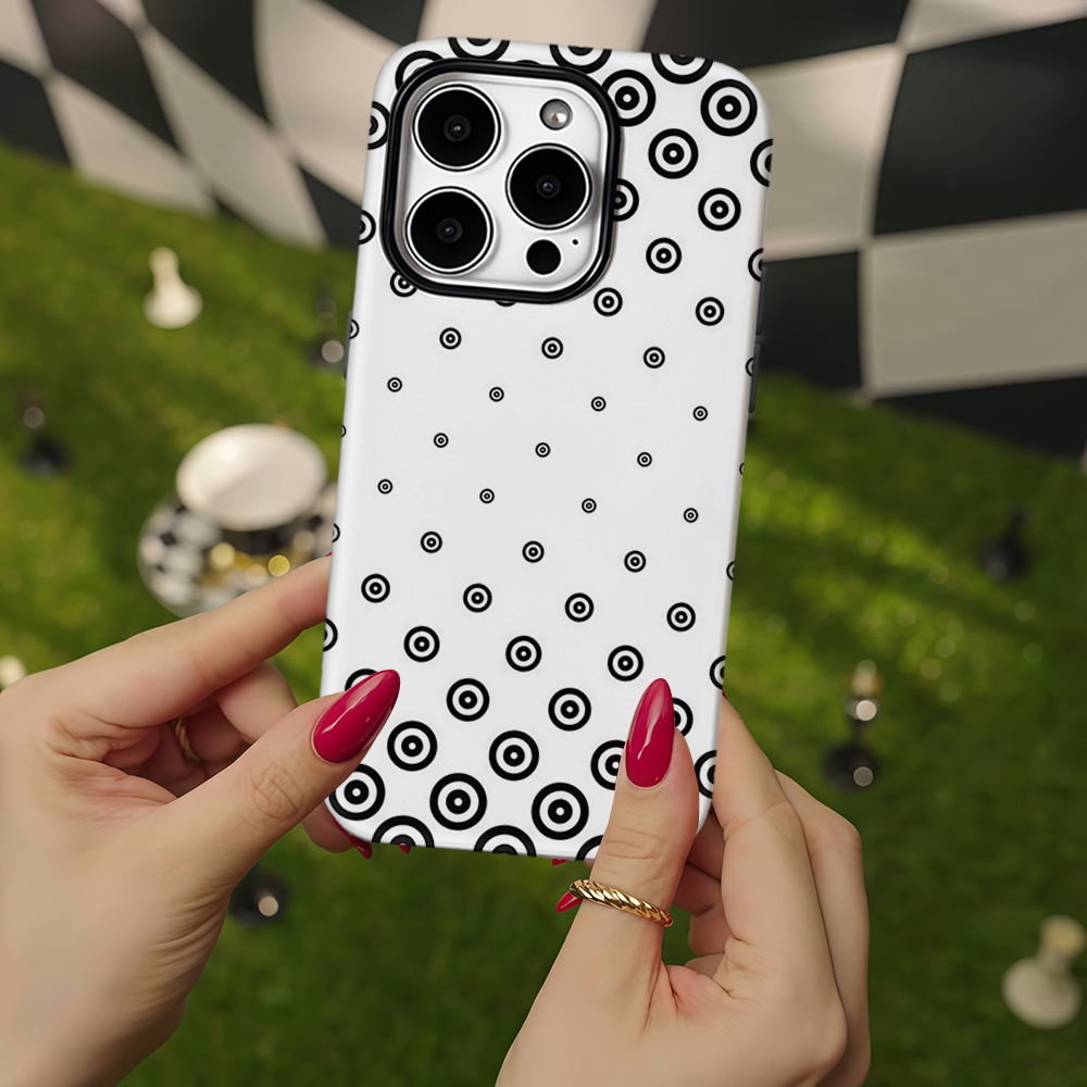Черно-белый чехол с точечным у – обзор и цена Phone Cases Target